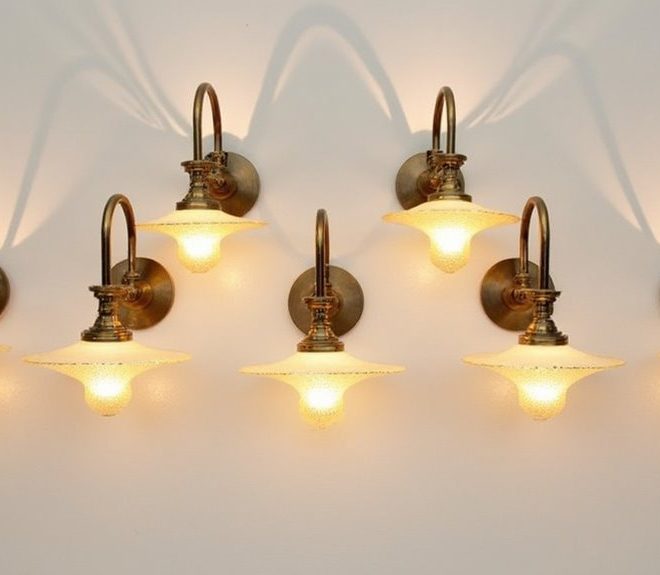 7 Best Bronze Bathroom Light Fixtures Available at Home Depot