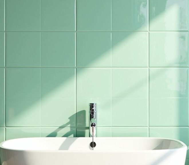 10 Stunning Light Green Bathroom Wall Tiles for a Chic Home